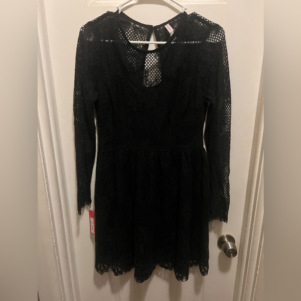Black lace dress size Medium/ NWT